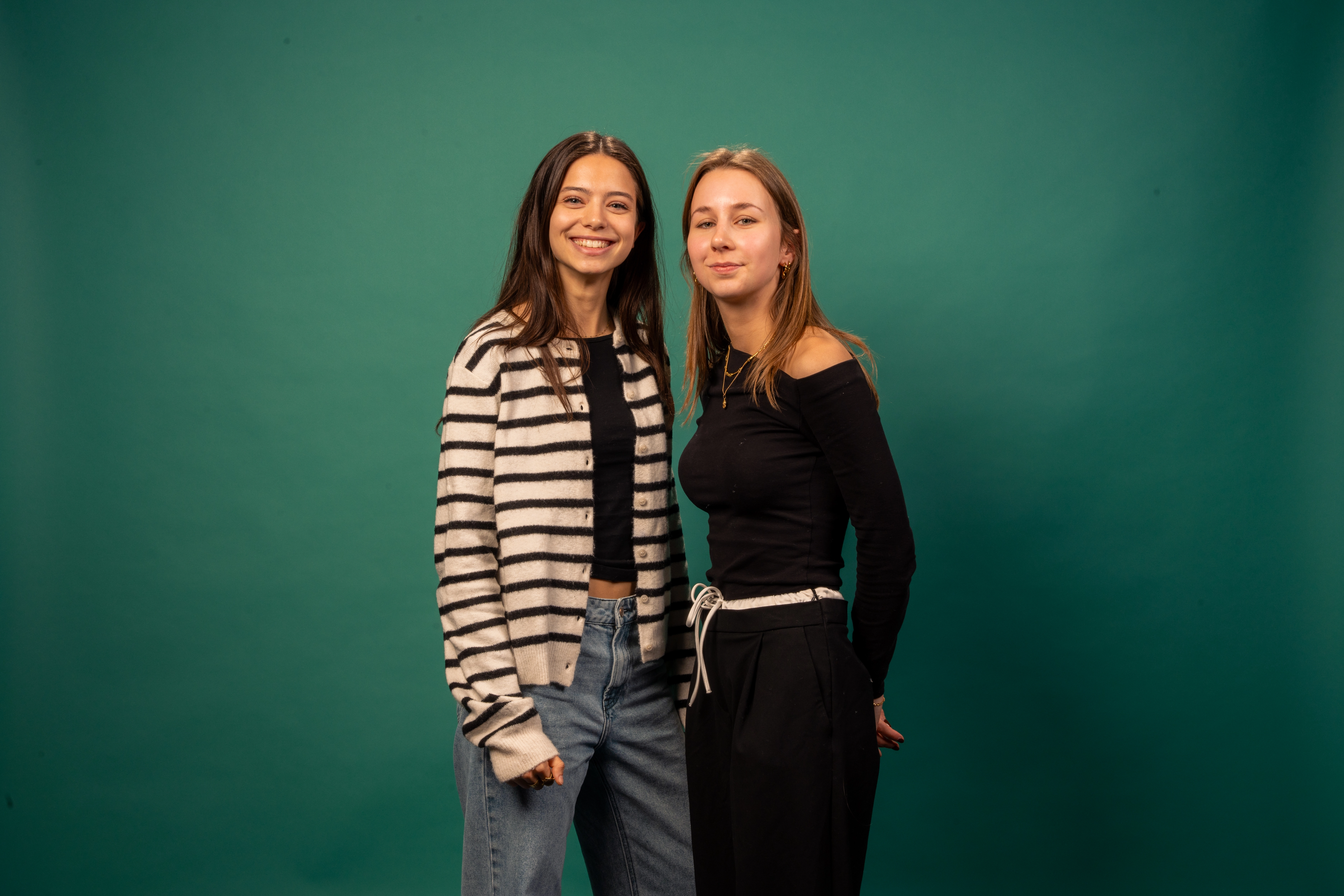 Flitsstudio foto met 2 meisjes Romy en Fleur